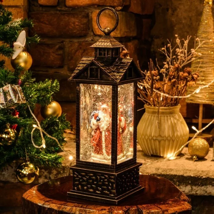dekorativnyj-fonar-ded-moroz-s-podarkom-–-616-004-01.webp